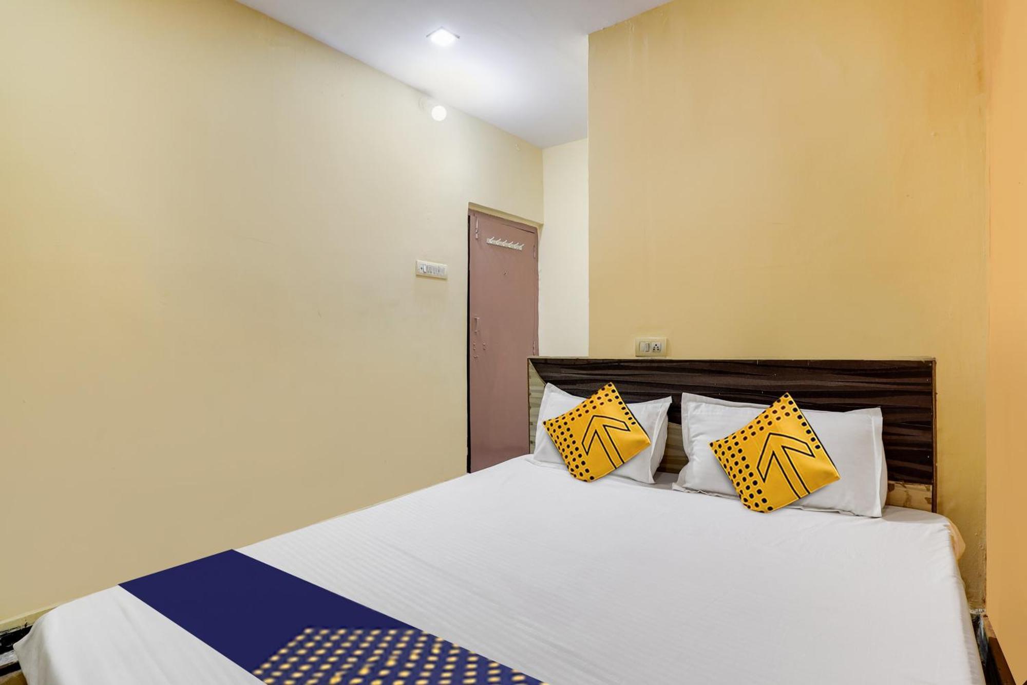 Spot On Hotel Sai Ashirwad Residency Hyderabad Exterior foto